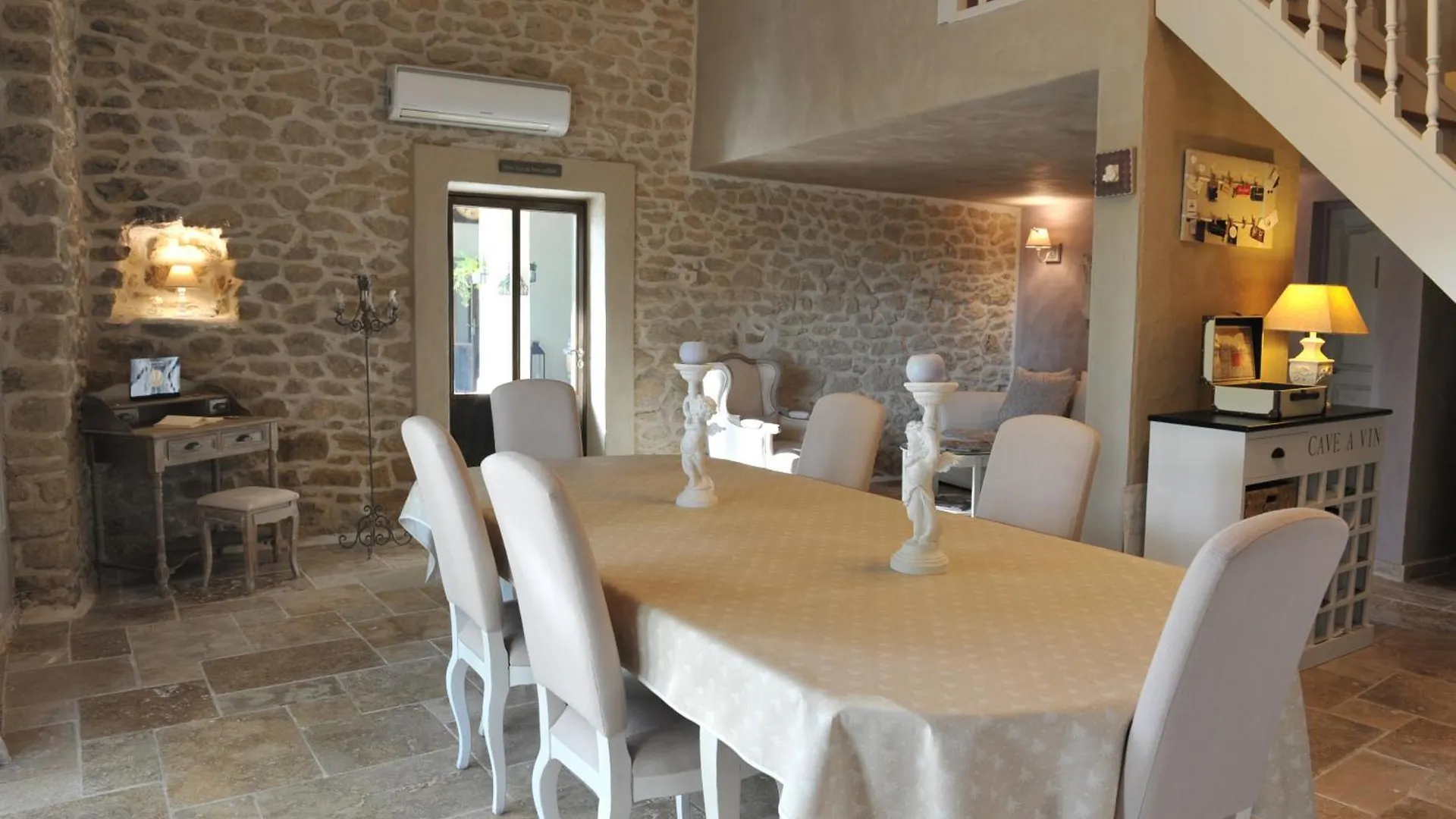 Bed & Breakfast Le Mas Terre Des Anges Sarrians