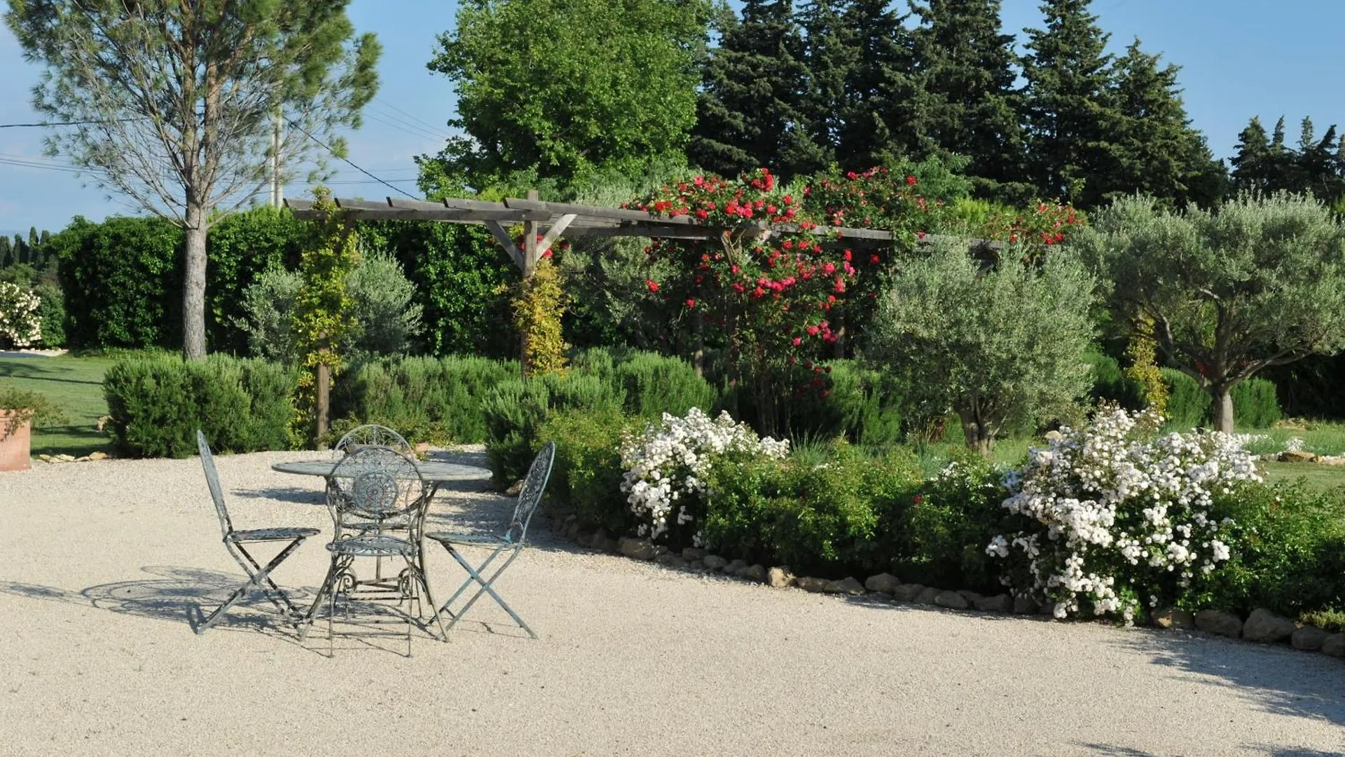 Bed & Breakfast Le Mas Terre Des Anges Sarrians