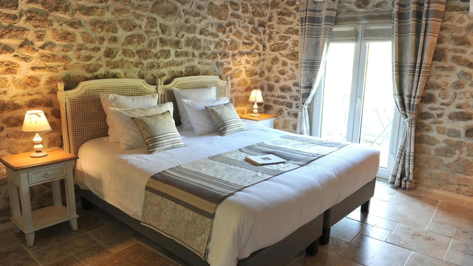 Bed & Breakfast Le Mas Terre Des Anges Sarrians